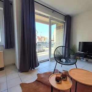 https://dont-worry-beach-happy.hotelsghent.com